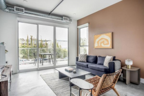 Marina Del Rey 2br w gym pool nr 405 LAX-1006